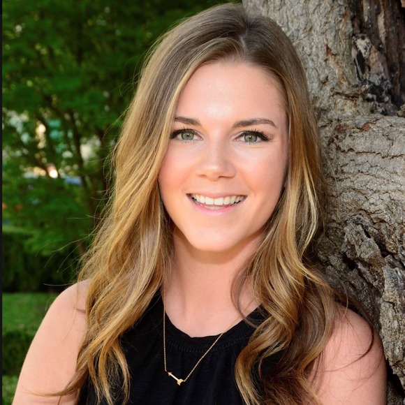 Meet your Posher, Emma - Picture 1 of 1